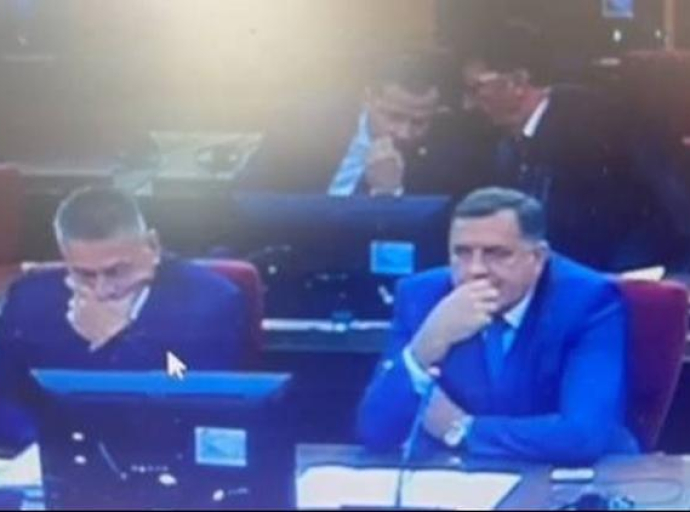 Dodik: Ukinuti Schmidtove odluke, raskinuti koaliciju na nivou BiH